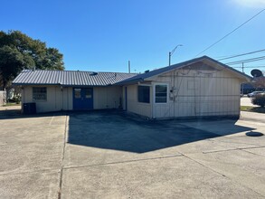 3202 Richmond Rd, Texarkana, TX for rent Building Photo- Image 2 of 7