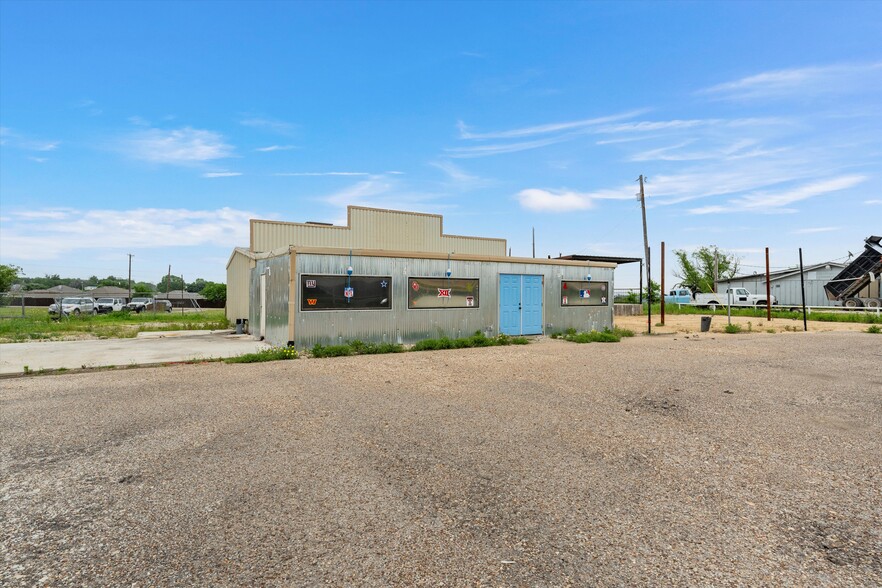 13960 China Spring Rd, China Spring, TX for sale - Primary Photo - Image 1 of 8