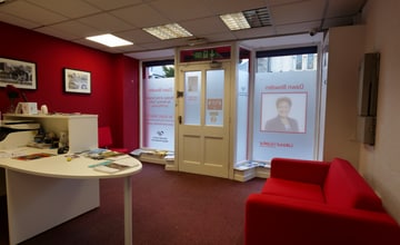 110 High St, Merthyr Tydfil to rent Interior Photo- Image 1 of 3