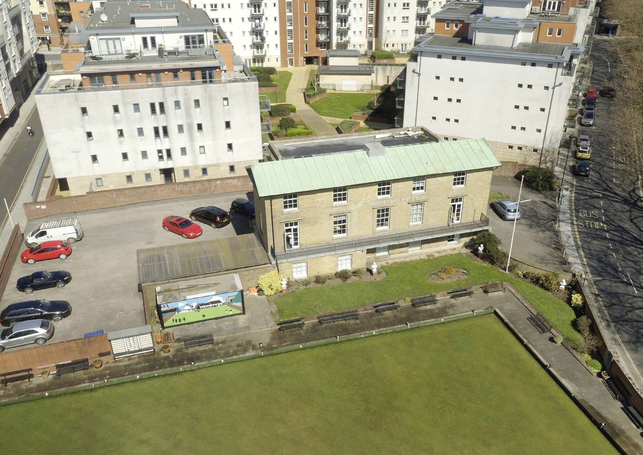 Orchard Pl, Southampton to rent Building Photo- Image 1 of 2