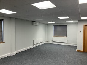 15 Kings Ct, Newmarket to rent Interior Photo- Image 2 of 3