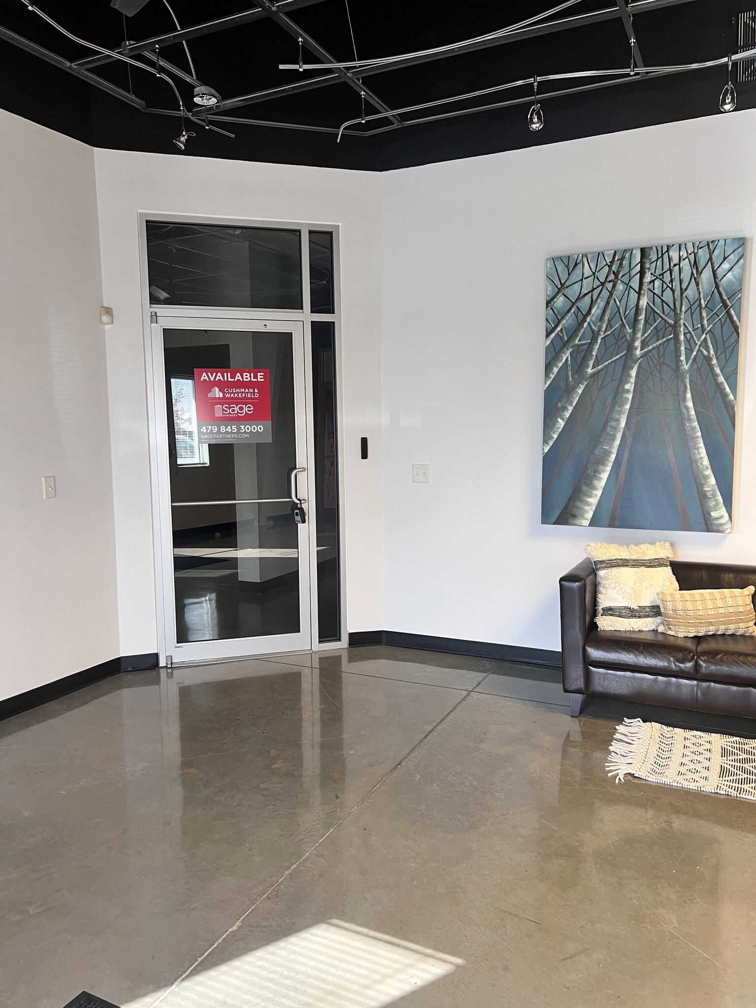 2701 SE Otis Corley Dr, Bentonville, AR to rent Building Photo- Image 1 of 6