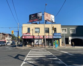 2558 Danforth Av, Toronto, ON for rent Building Photo- Image 1 of 2