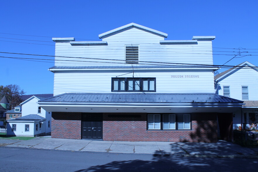 134-136 E Church St, Nanticoke, PA for sale - Primary Photo - Image 1 of 19