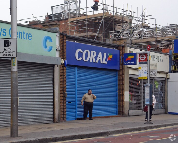 182 Rye Ln, London to rent - Building Photo - Image 3 of 3