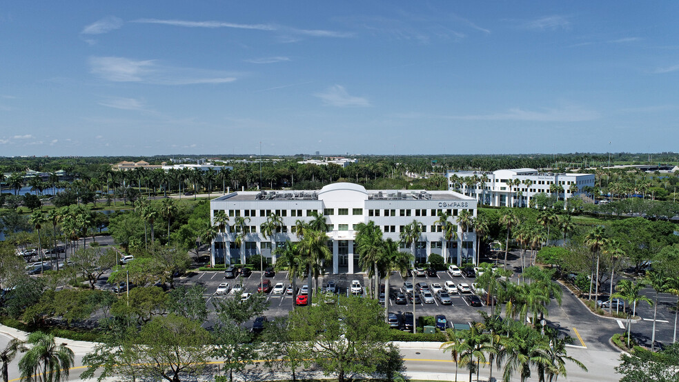 2500 Weston Rd, Weston, FL for rent - Building Photo - Image 1 of 19