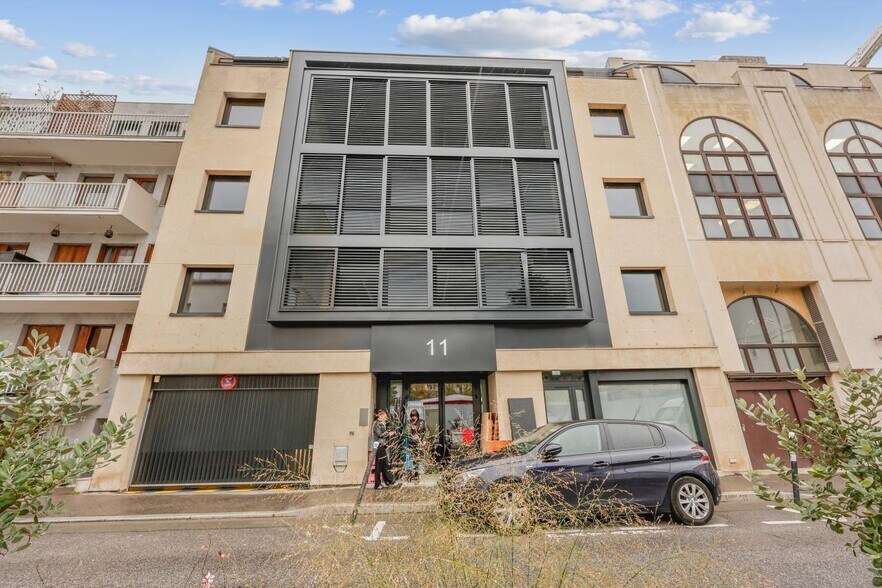 Office in Boulogne-Billancourt to rent - Building Photo - Image 1 of 14