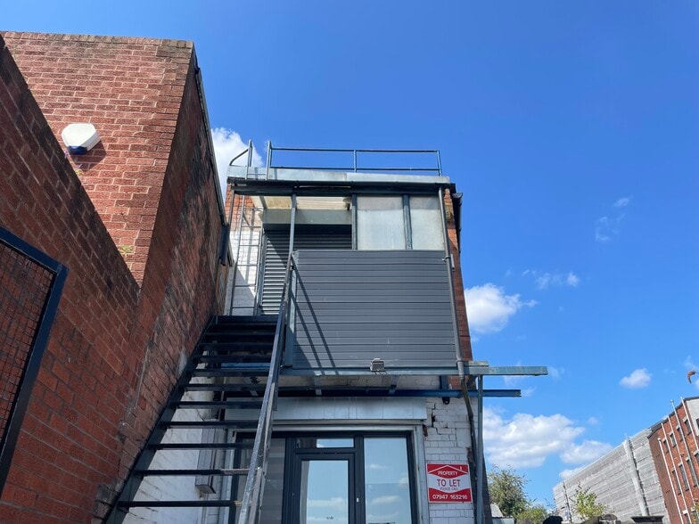 9 Kenyon St, Birmingham to rent - Building Photo - Image 3 of 3