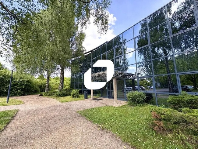 Location Bureaux 343 m²