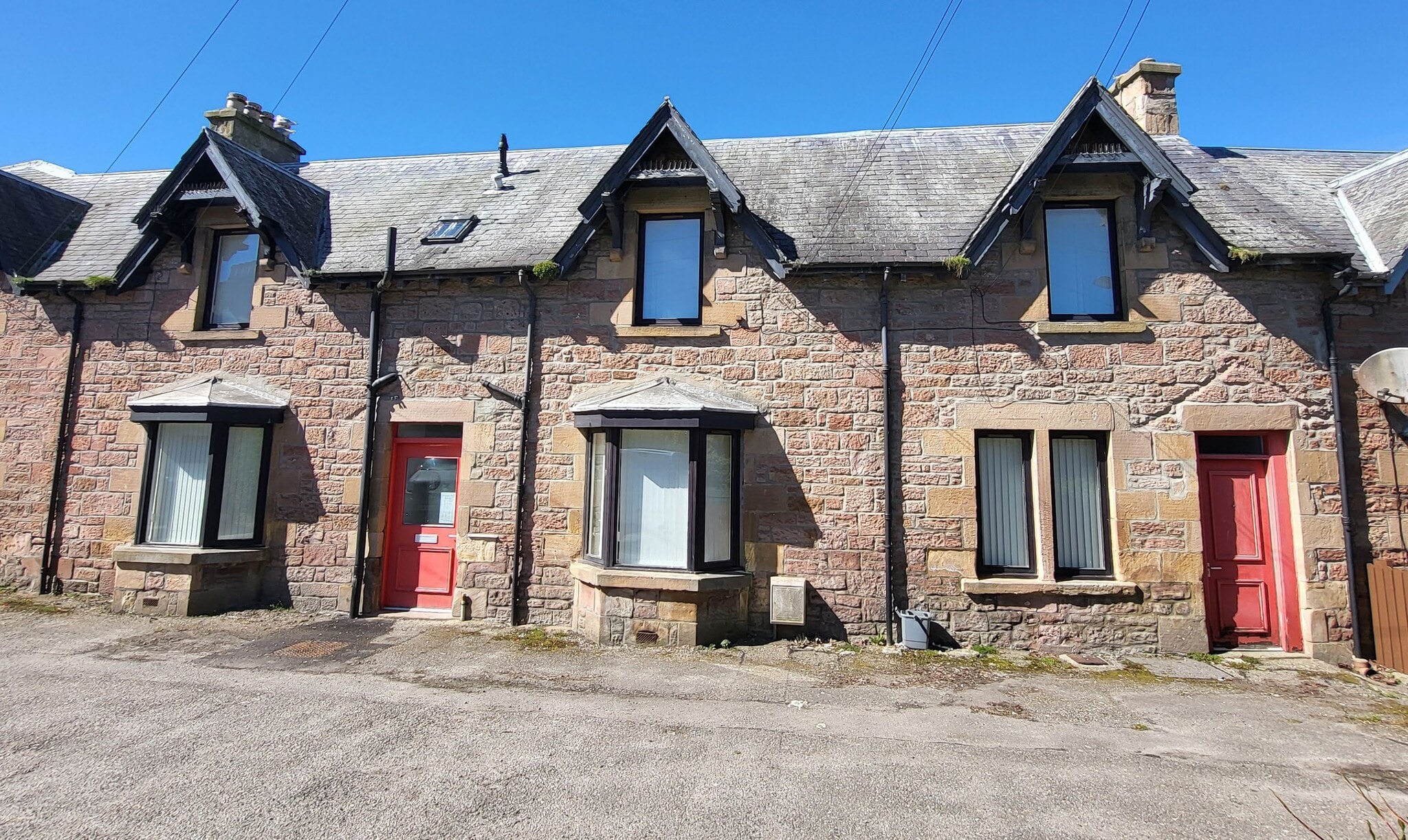 2-5 Mayfield, Dingwall for sale Building Photo- Image 1 of 2