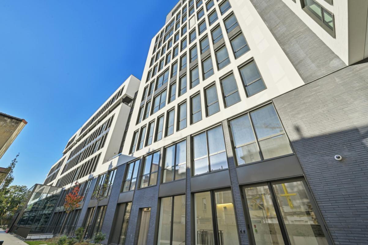 Office in Bagneux to rent Building Photo- Image 1 of 16