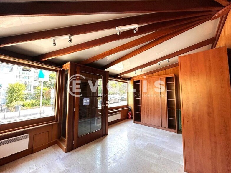 Office in Fontenay Aux Roses to rent - Interior Photo - Image 3 of 11