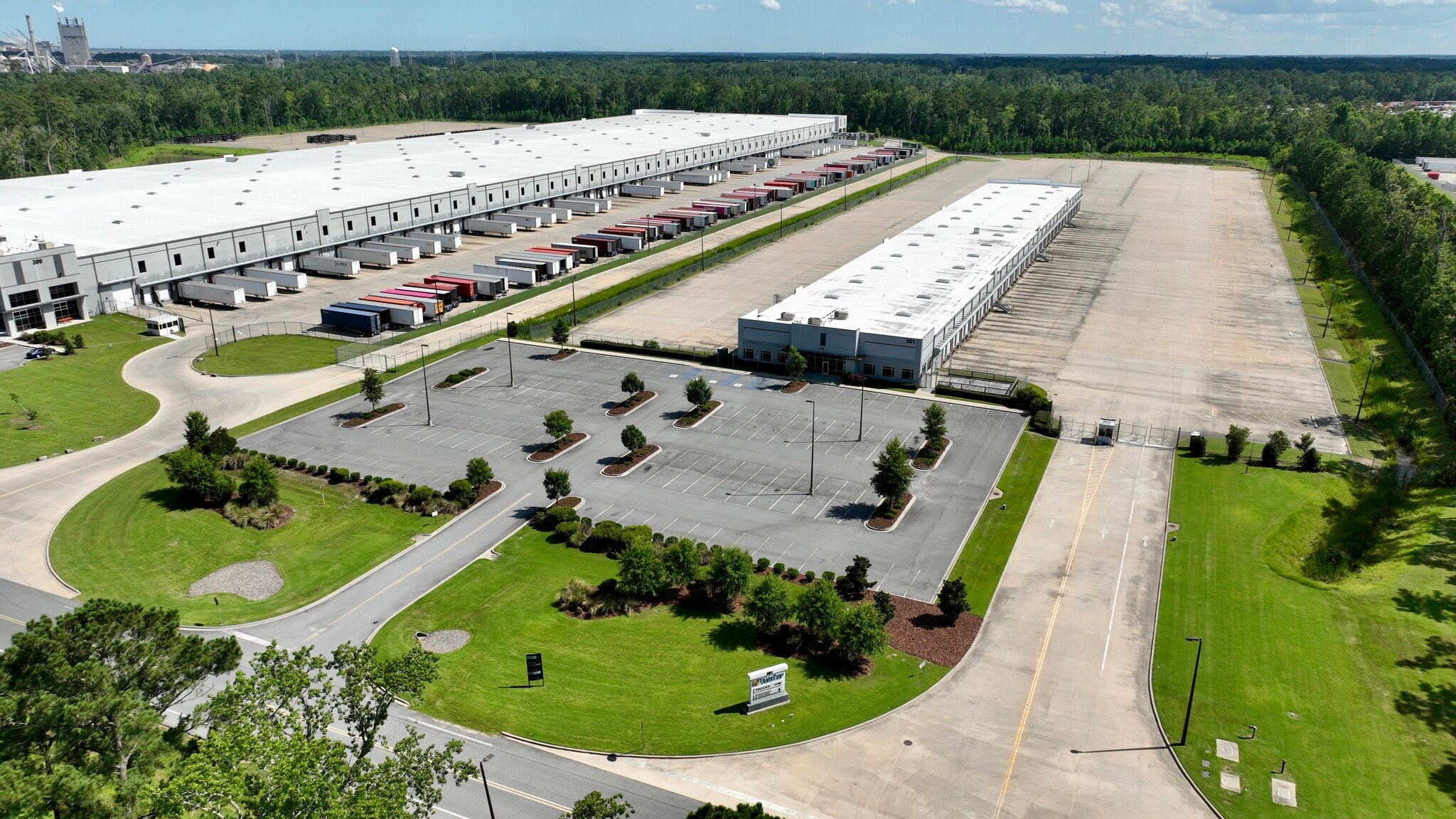 301 Little Hearst Pky, Port Wentworth, GA to rent Building Photo- Image 1 of 7