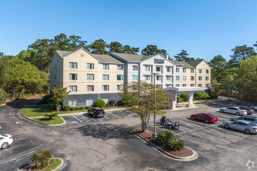 10231 N Kings Hwy, Myrtle Beach, SC for sale - Building Photo - Image 1 of 1