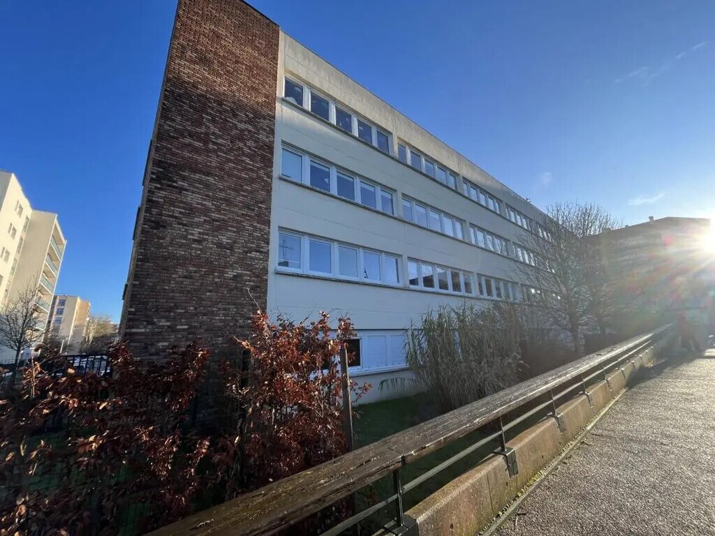 Location Bureaux 35 m² à 57 m² - Photo 1