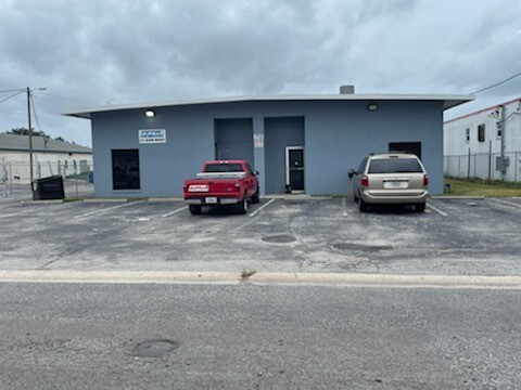 2850-2852 47th Ave N, Saint Petersburg, FL for sale - Building Photo - Image 3 of 23