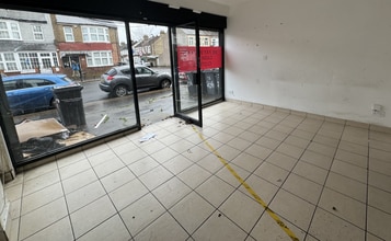 236 Portland Rd, London to rent Interior Photo- Image 2 of 2