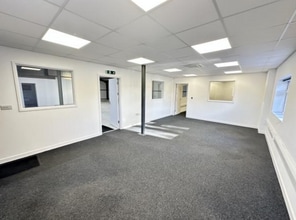 2 Rodbourne Rail Cottages, Malmesbury to rent Interior Photo- Image 2 of 3