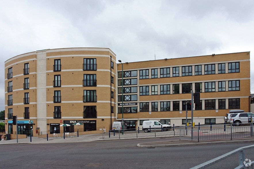 West Hl, Dartford to rent - Building Photo - Image 2 of 2
