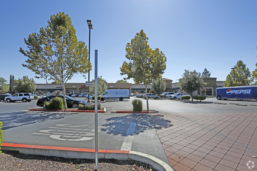 2150-2190 Solano Way, Concord, CA for rent - Building Photo - Image 2 of 4