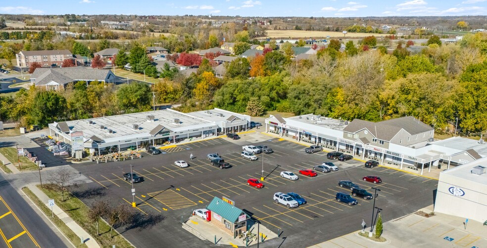 178-202 W 92 Highway, Kearney, MO for sale - Building Photo - Image 1 of 1