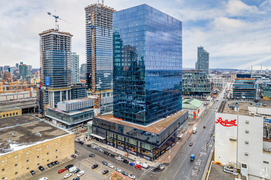 100 Queens Quay E, Toronto, ON for rent - Building Photo - Image 1 of 9