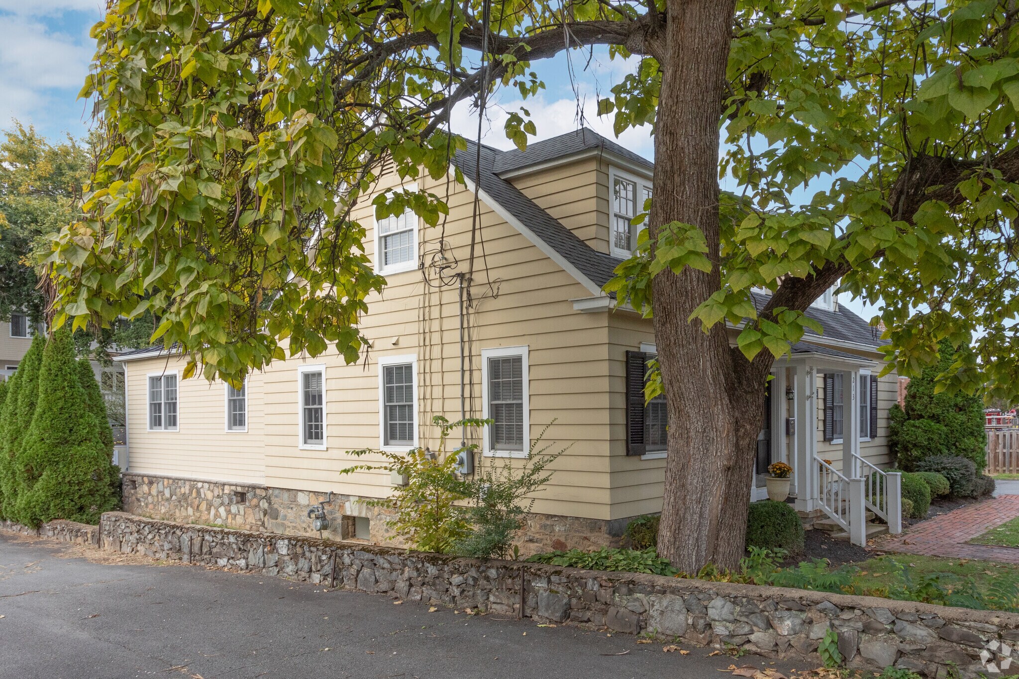 213 Loudoun St SW, Leesburg, VA for sale Building Photo- Image 1 of 1