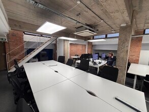 13 New North St, London for sale Interior Photo- Image 1 of 2