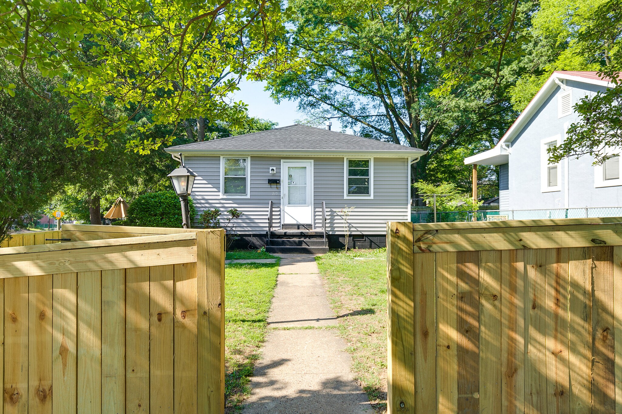 713 Bancroft Ave, Richmond, VA for sale Primary Photo- Image 1 of 1