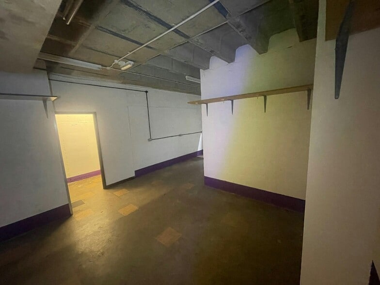 467-471 Wimborne Rd, Bournemouth to rent - Building Photo - Image 3 of 11