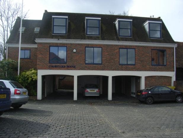 Liston Rd, Marlow to rent - Building Photo - Image 2 of 3