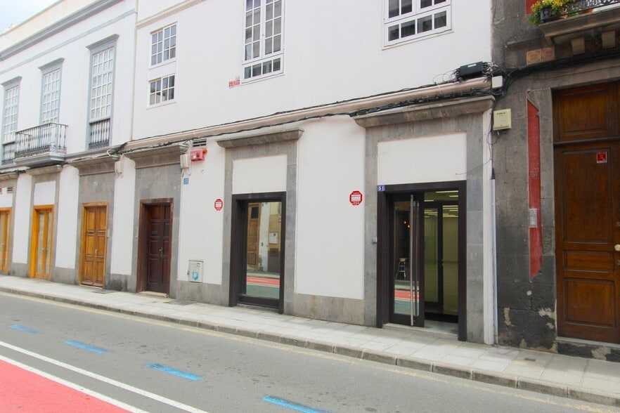 Calle Reyes Católicos, 51, Las Palmas de Gran Canaria, Las Palmas to rent - Building Photo - Image 3 of 35