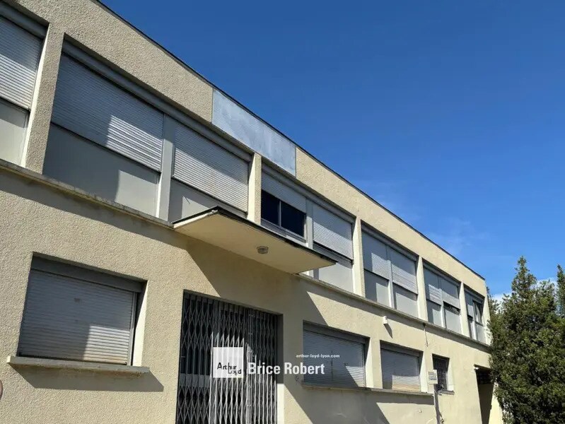 17 Rue Vaucanson, Décines-Charpieu for sale Building Photo- Image 1 of 7