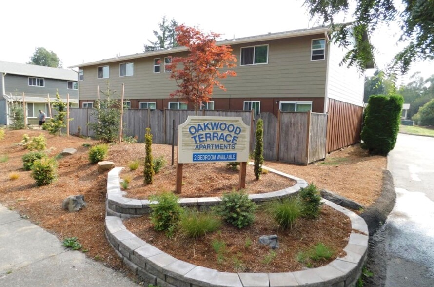 900 S 10th St, Lebanon, OR for sale - Primary Photo - Image 1 of 1