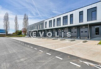 More details for 10 Avenue Des Frères Lumière, Trappes - Light Industrial to Rent