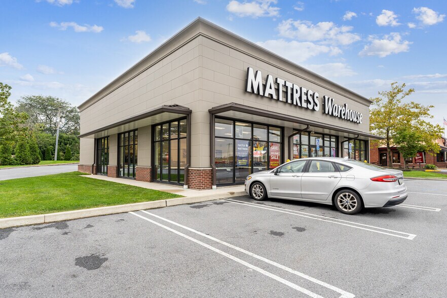 20 S West End Blvd, Quakertown 18951 UK