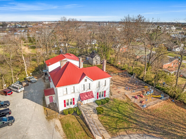 380 Amsden Ave, Versailles, KY for sale - Building Photo - Image 1 of 33