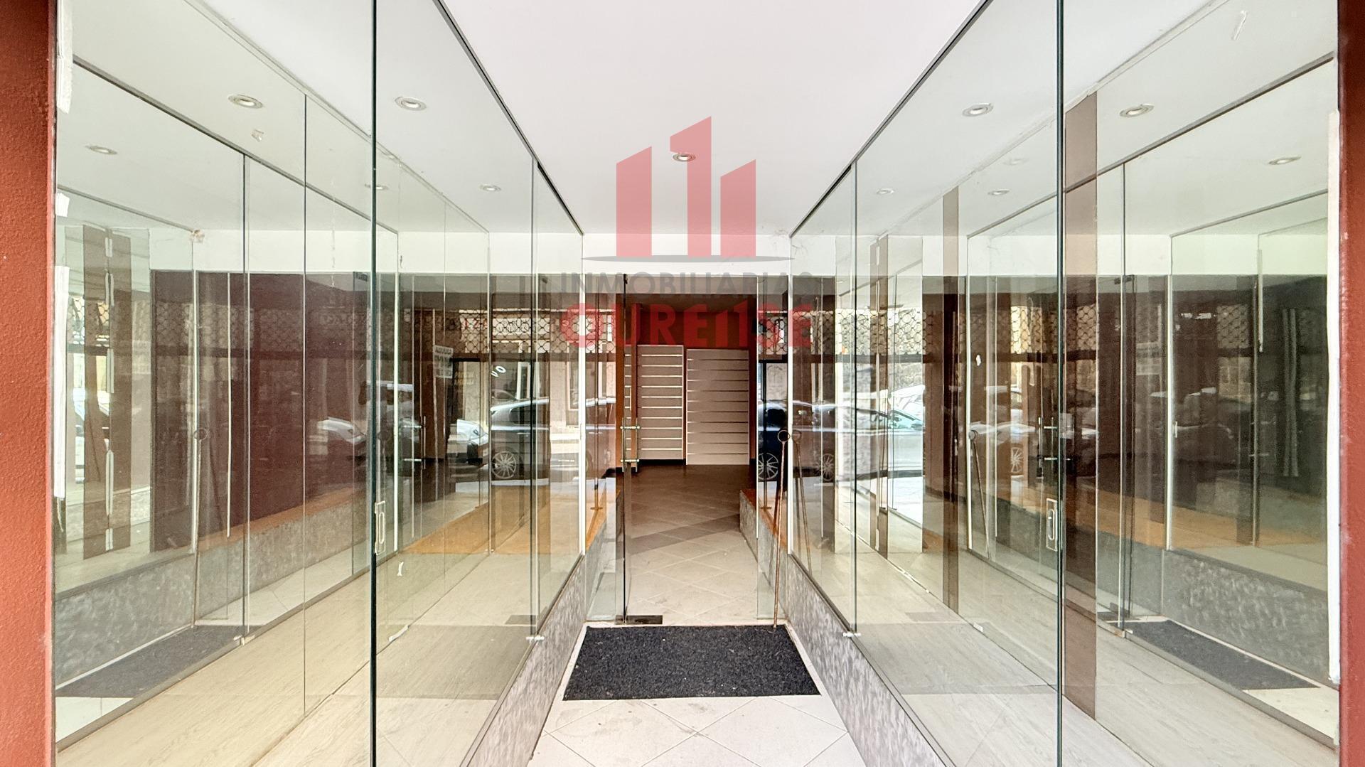 Retail in Ourense, Orense to rent Building Photo- Image 1 of 8