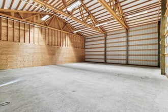 27971 Washington 410, Buckley, WA to rent Interior Photo- Image 2 of 13