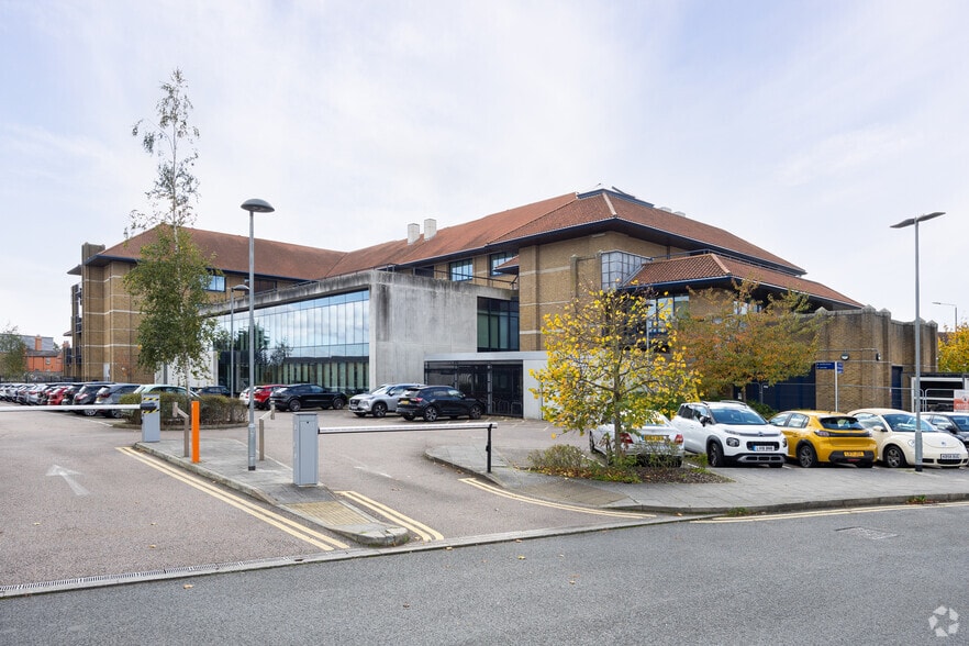 2 Watling St, Bexleyheath for sale - Primary Photo - Image 1 of 1