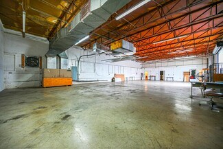 More details for 1095 E 15th St, Hialeah, FL - Industrial for Rent