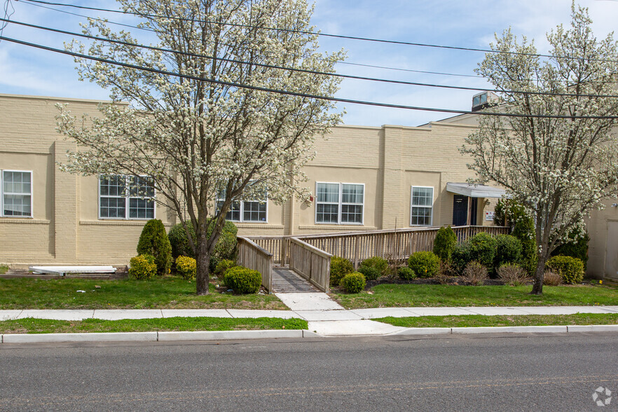 801 Atlantic Ave, Egg Harbor City, NJ for rent - Building Photo - Image 3 of 11