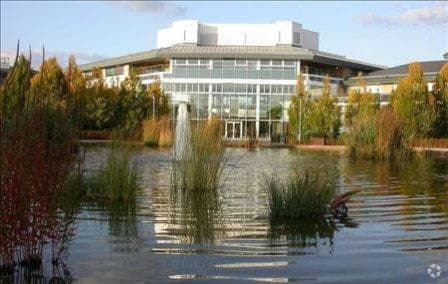 A1 Old Ively Rd, Farnborough to rent - Building Photo - Image 2 of 5