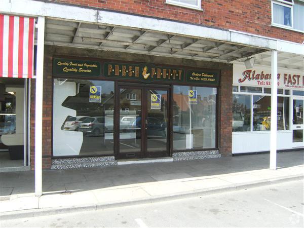 Station Ave, Filey for sale - Primary Photo - Image 1 of 1