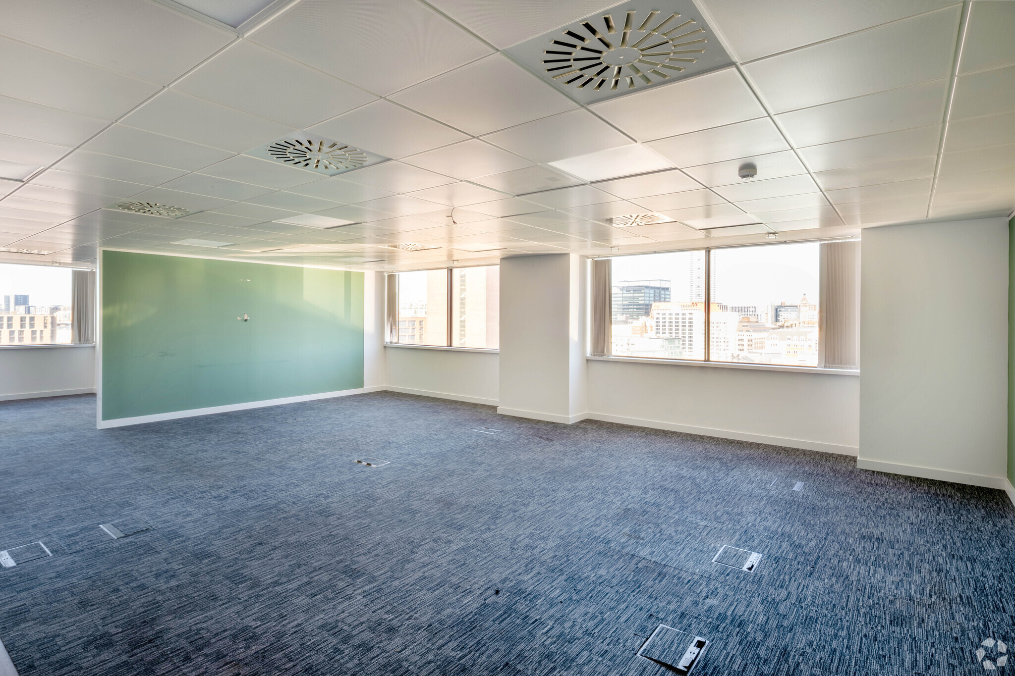 Hill St, Birmingham to rent Building Photo- Image 1 of 5