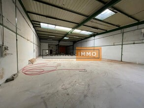 Industrial in Lognes to rent Interior Photo- Image 1 of 3