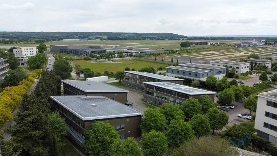 Office in Avignon to rent Aerial- Image 1 of 10