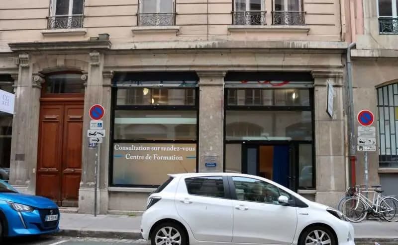 Build-to-Rent in Lyon for sale - Building Photo - Image 1 of 20