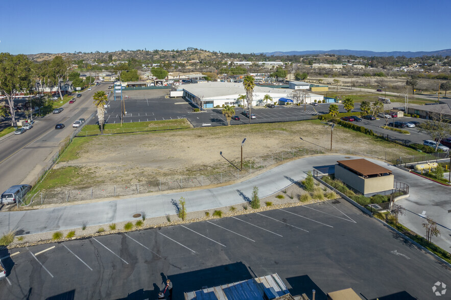 1325 Main St, Ramona, CA for rent - Building Photo - Image 2 of 6