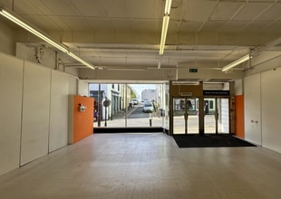 60-62 Senhouse St, Maryport to rent Interior Photo- Image 1 of 4